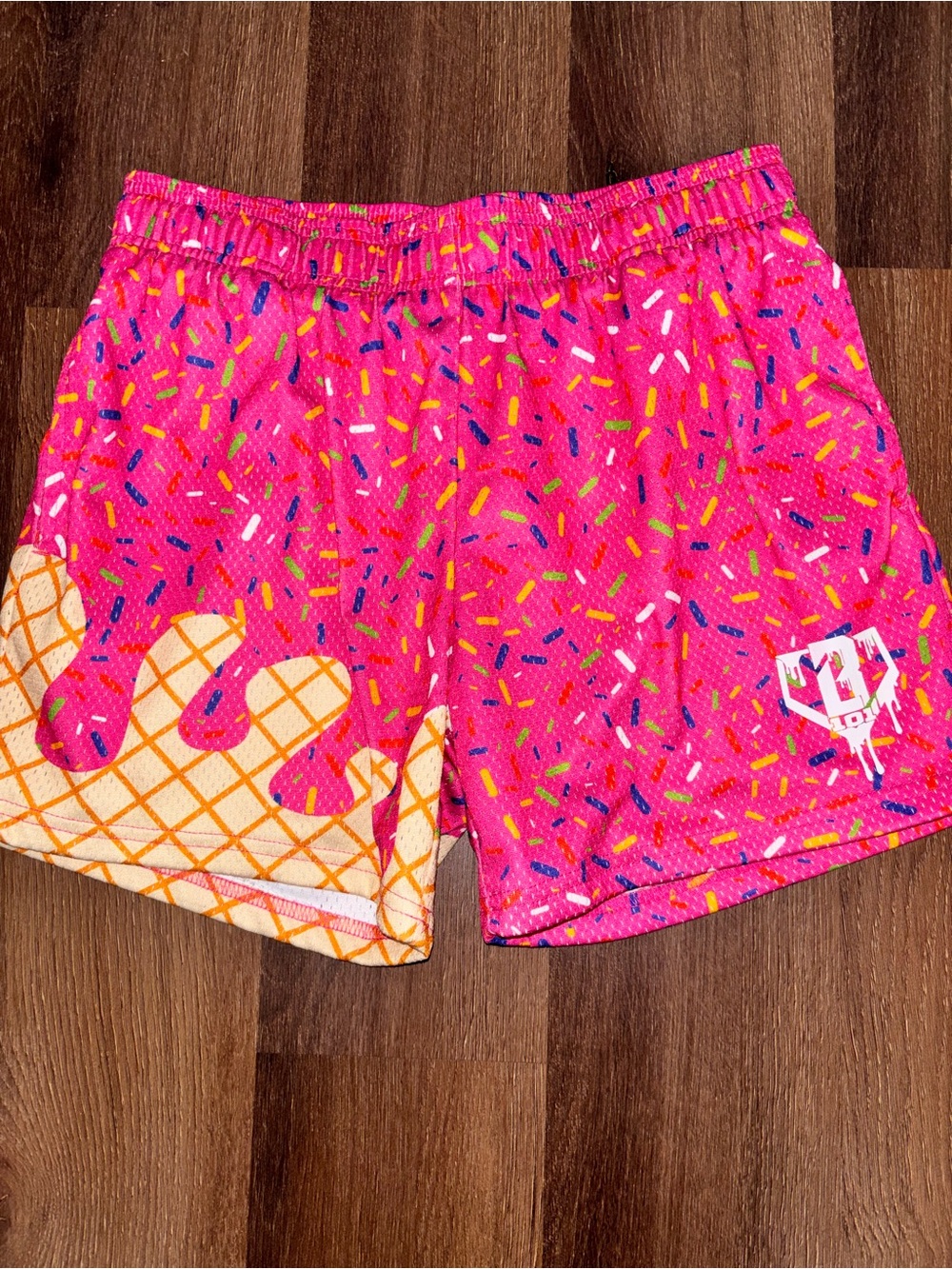 Baseball Lifestyle 101 Pink Ice Cream Drip Shorts Men's Small